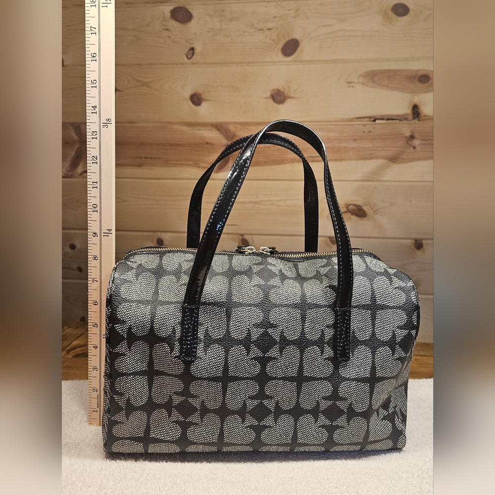 Kate Spade Elegant Black and Gray Tote - Picture 3 of 8
